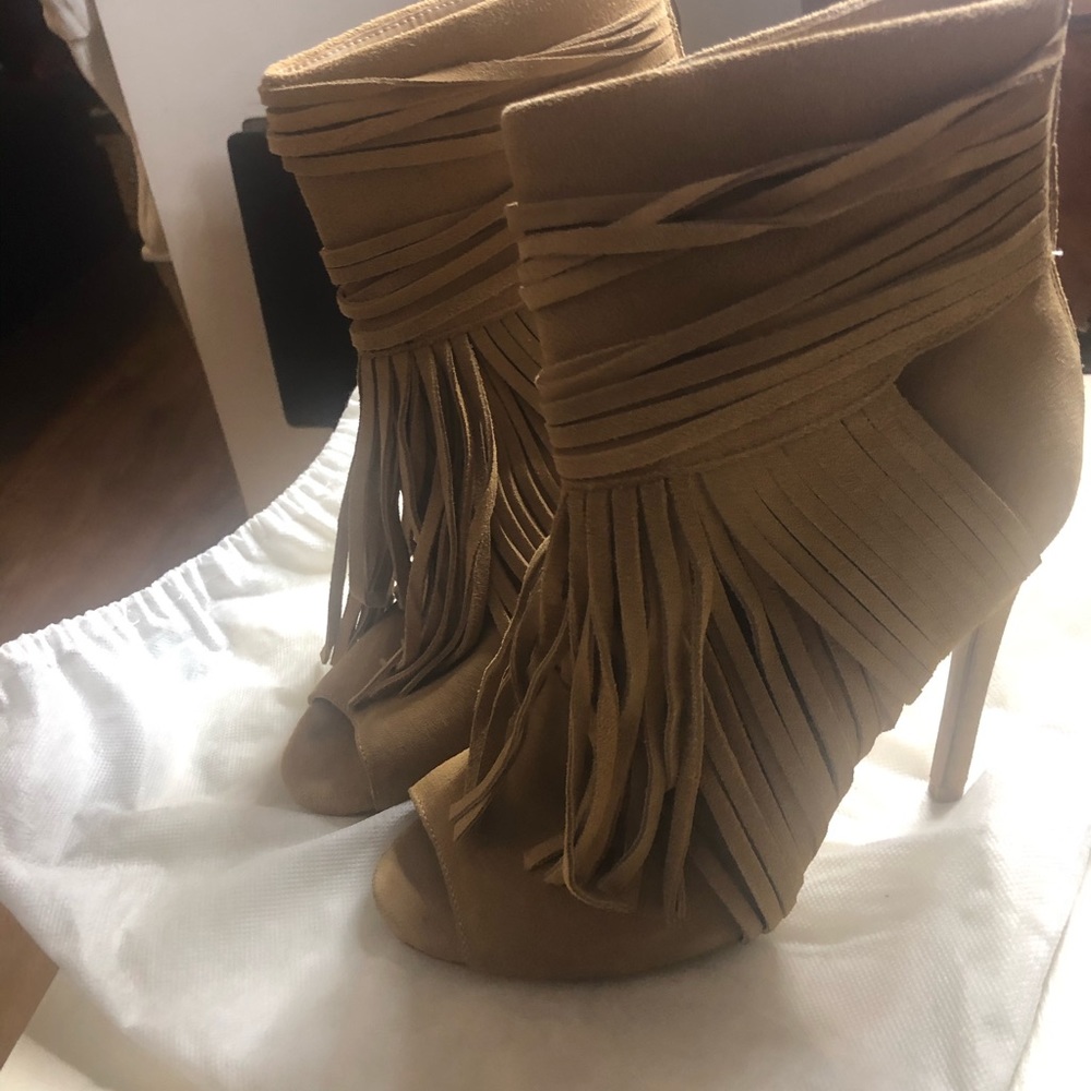 Sandals - Picture 2 of 5